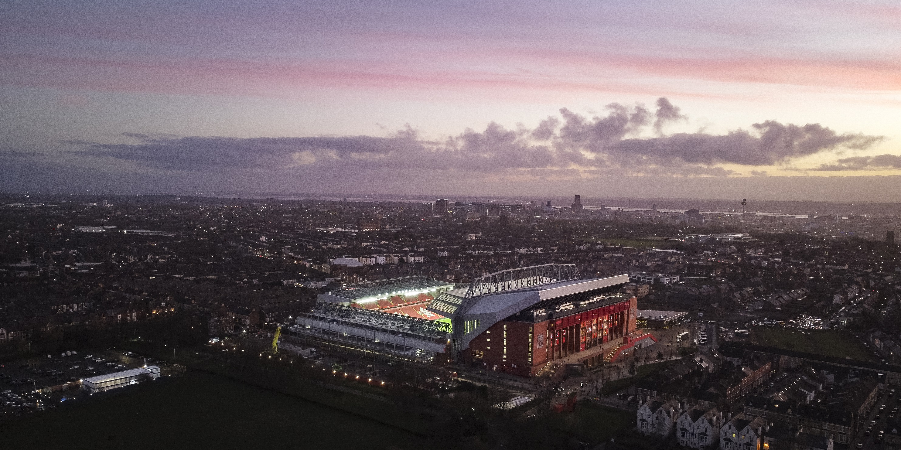 Liverpool, Straker