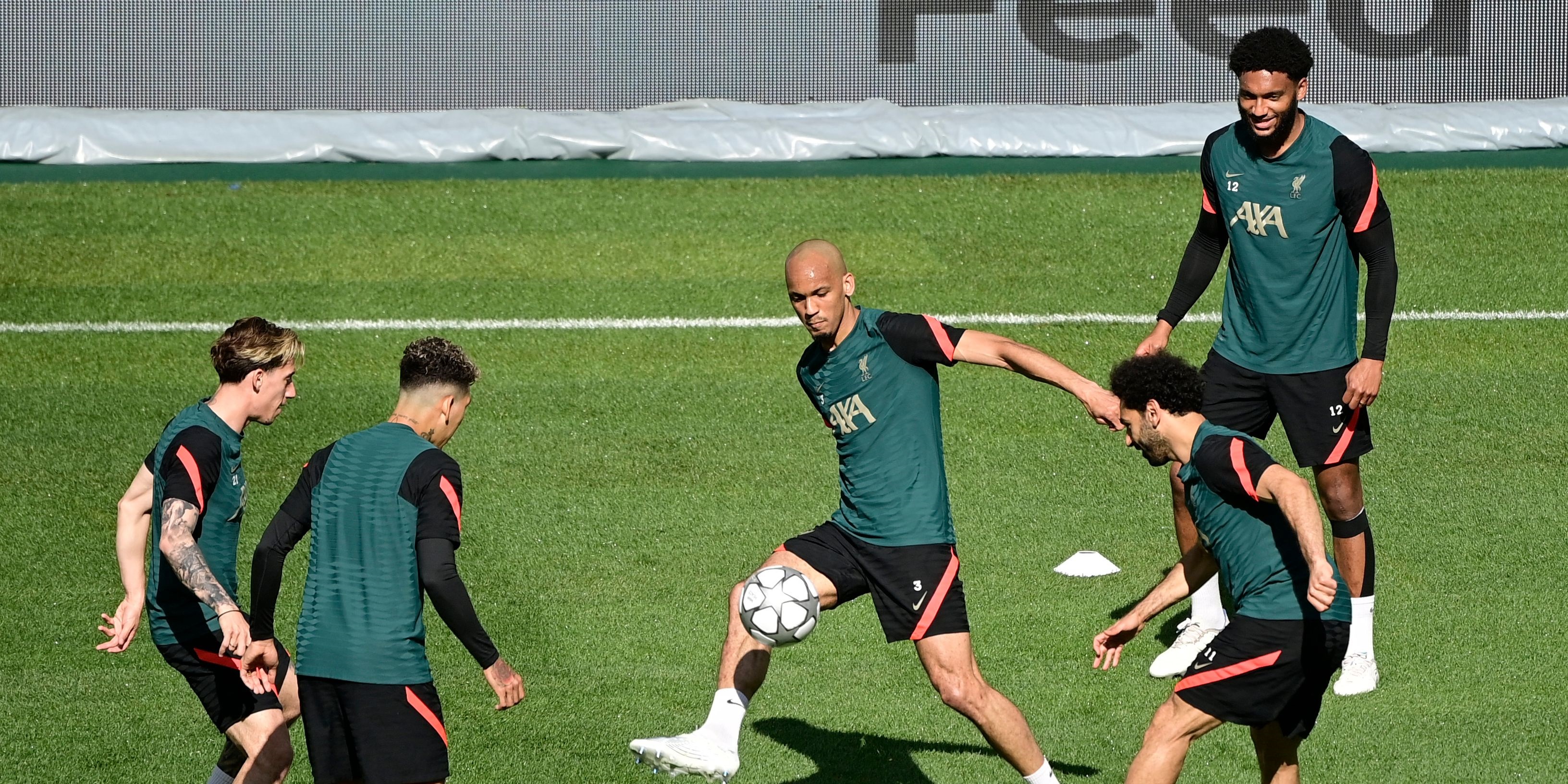 Bascombe, Liverpool, Gomez
