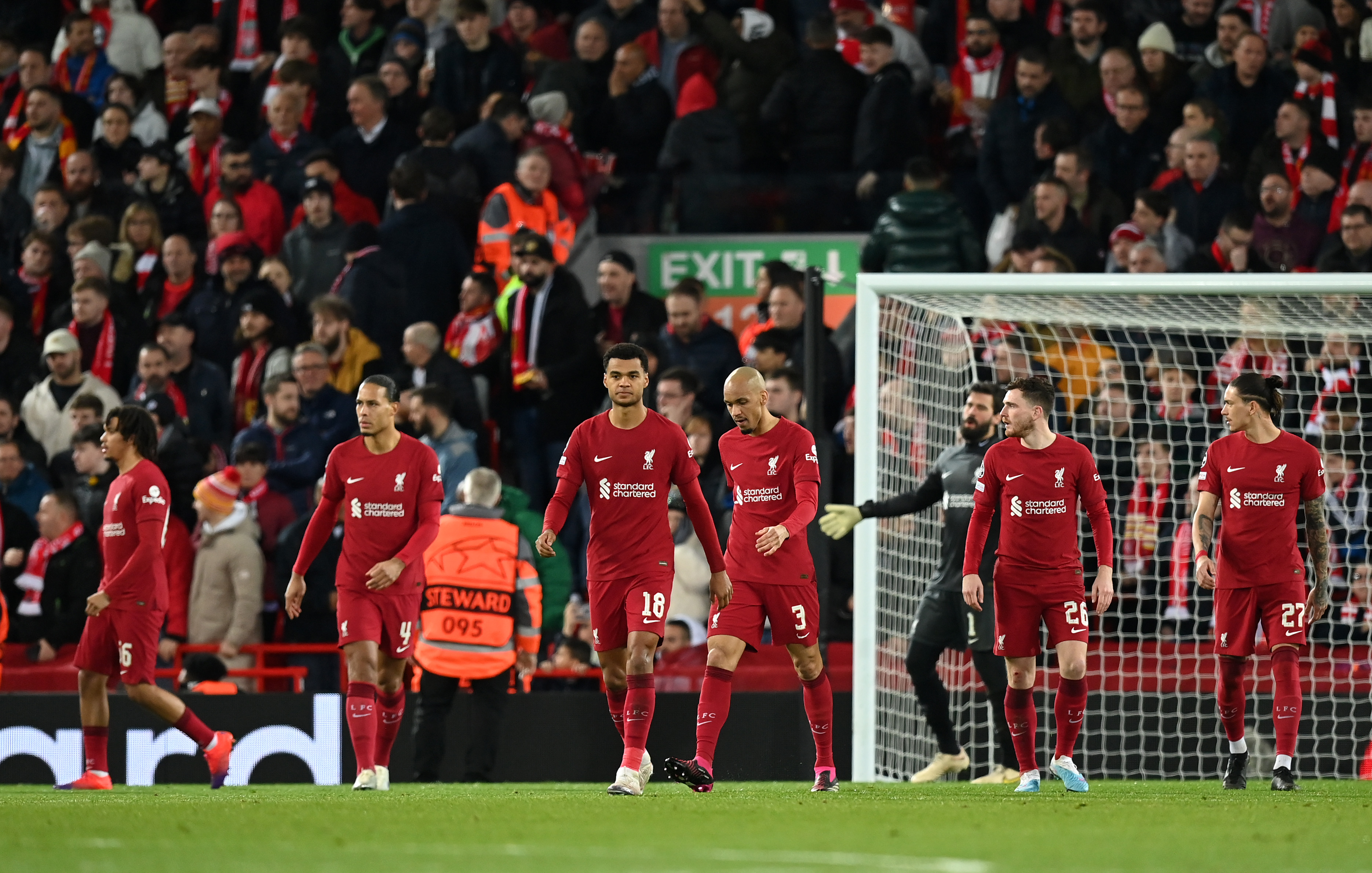 Liverpool, McNulty, Fabinho, Henderson