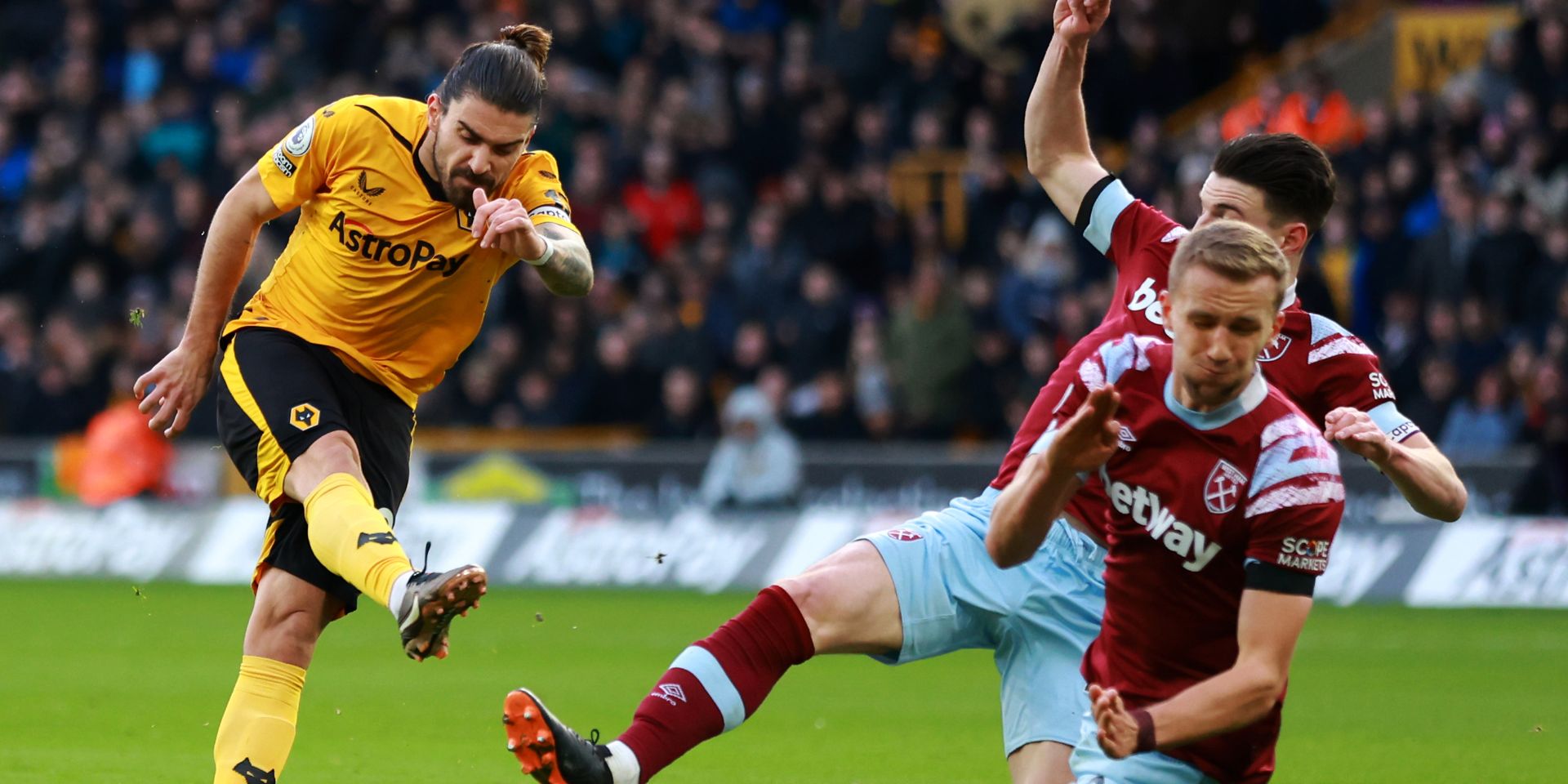 Liverpool, Neves, Rice