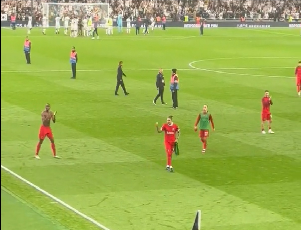 nunez-fist-pump
