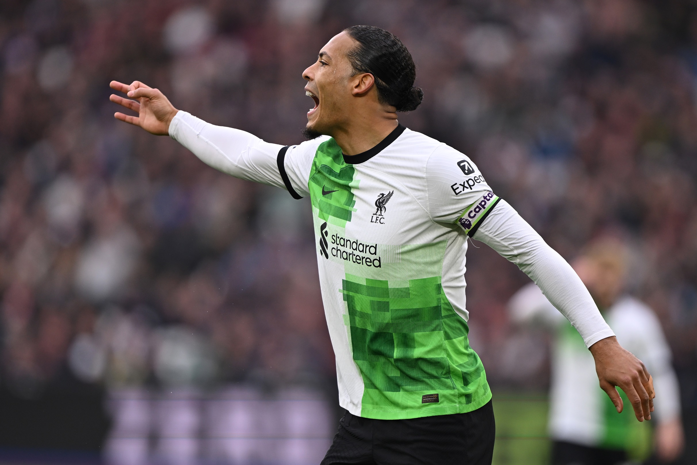 Van Dijk, Romano Van Dijk, Romano