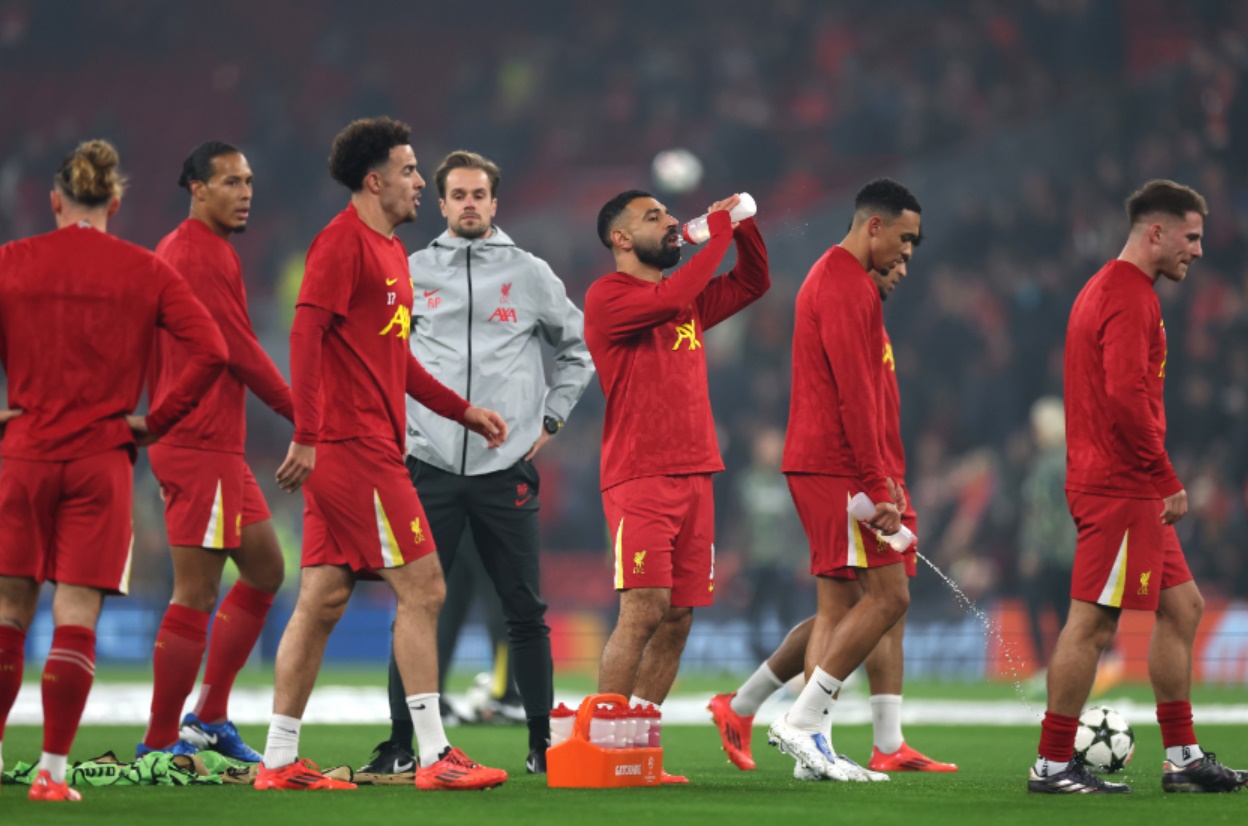 Liverpool are continuing contracts discussons with Van Dijk, Alexander-Arnold and Salah