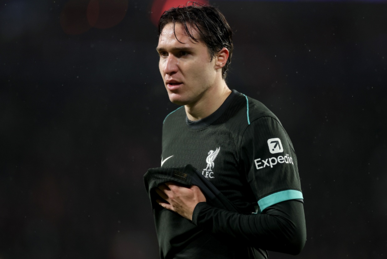 Federico Chiesa's father insists that his son is very happy at Liverpool
