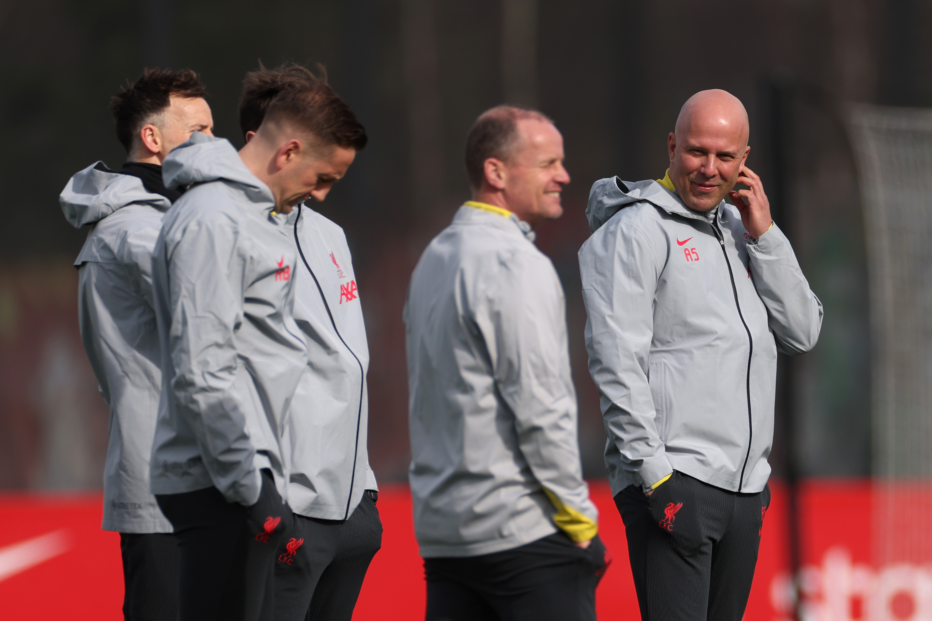 Arne Slot has reportedly been on the phone quite frequently to Jeremie Frimpong