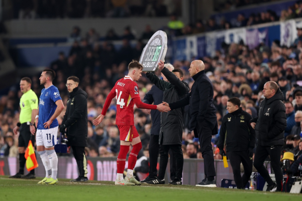 Arne Slot hasn't ruled out Conor Bradley from featuring against Everton on Wednesday