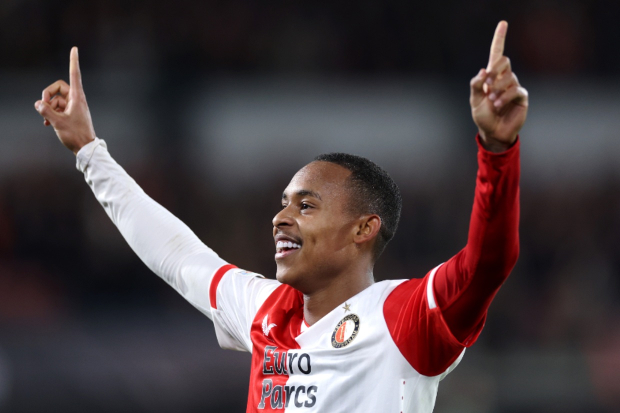 Liverpool scouts have been wowed by Feyenoord winger Igor Paixao