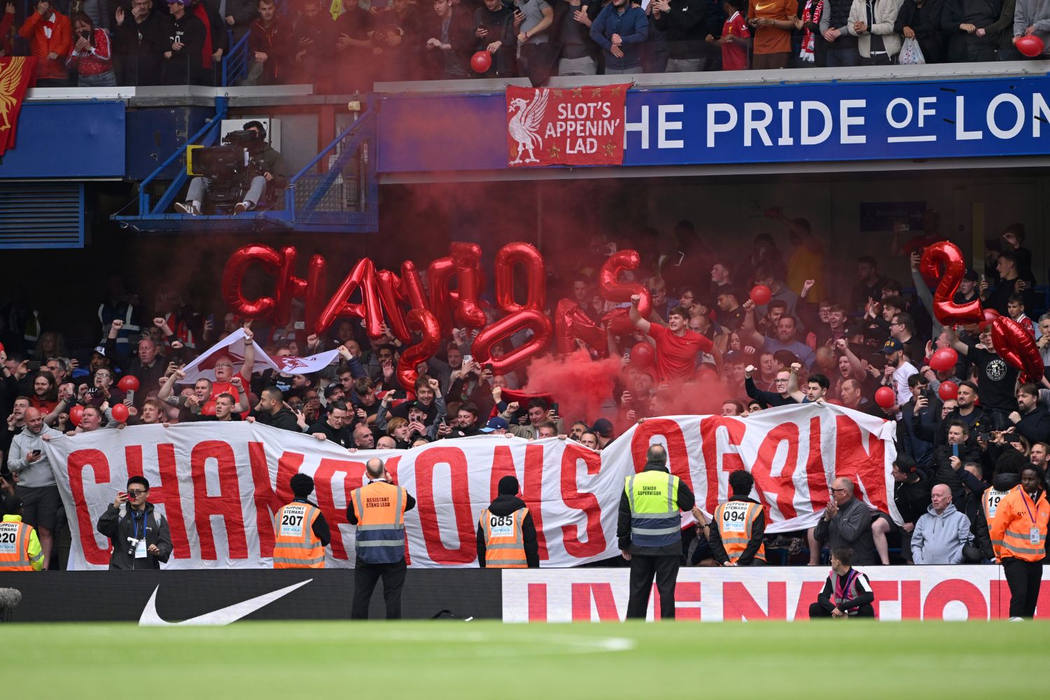 Liverpool fans party at Stamford Bridge