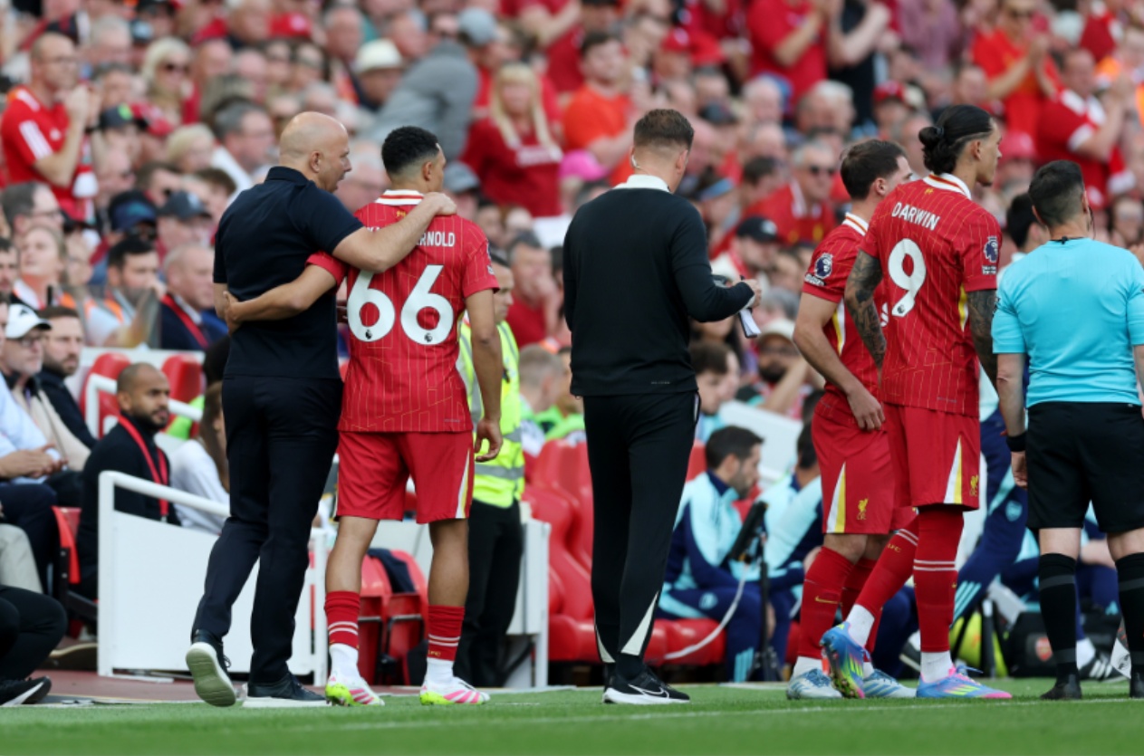Arne Slot has been criticised for bringing on Trent Alexander-Arnold against Arsenal