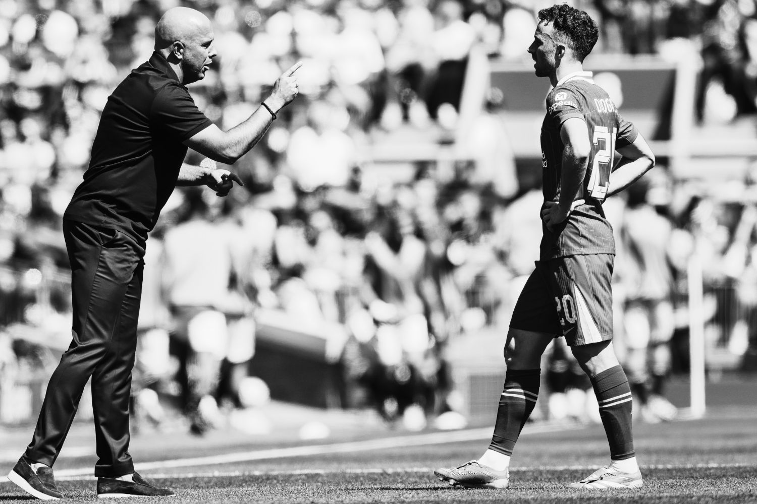 Diogo Jota and Arne Slot