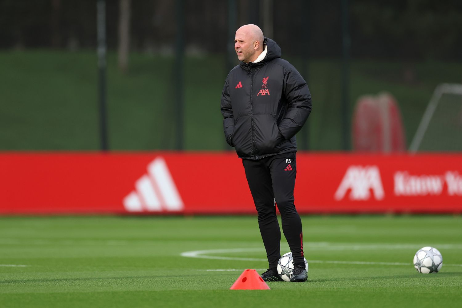 Arne Slot in pre-Marseille training at the AXA Training Centre