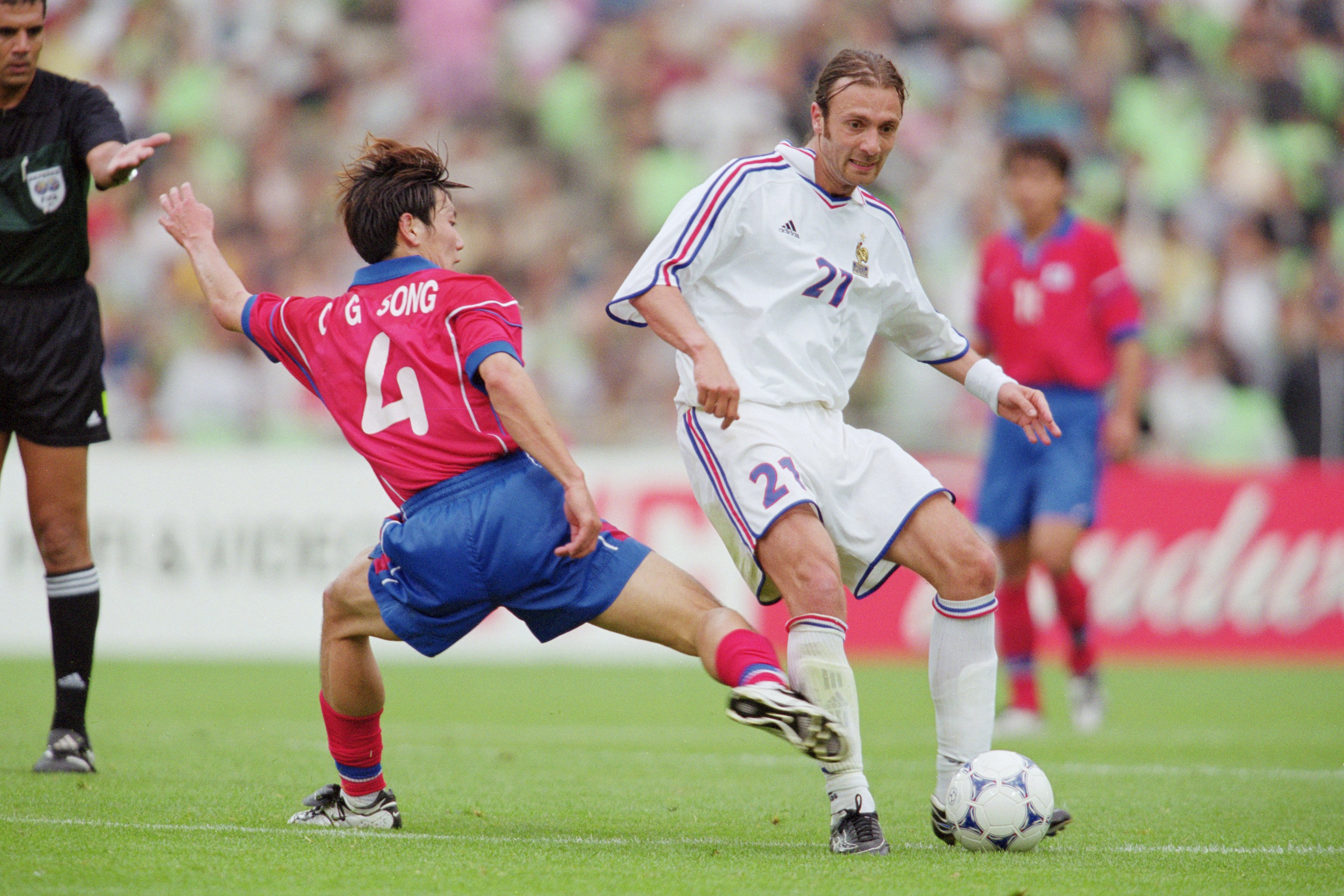Christophe Dugarry has hit out over the transfer fee that Liverpool paid for Jeremy Jacquet