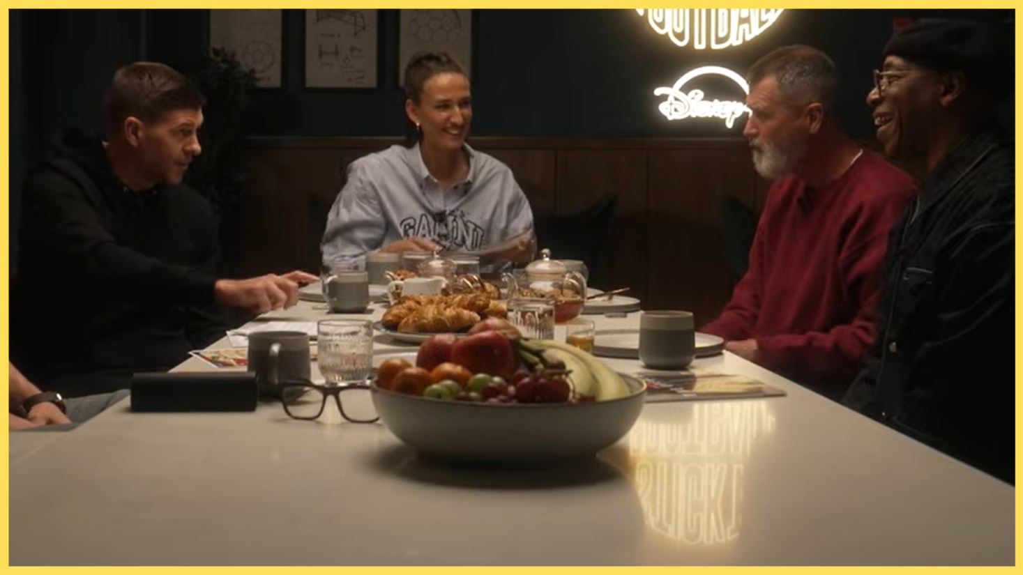 Steven Gerrard, Jill Scott and Roy Keane on an episode of Stick to Football