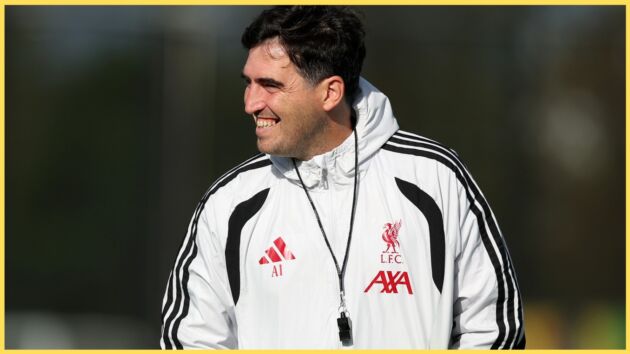 Andoni Iraola observes a Liverpool training session
