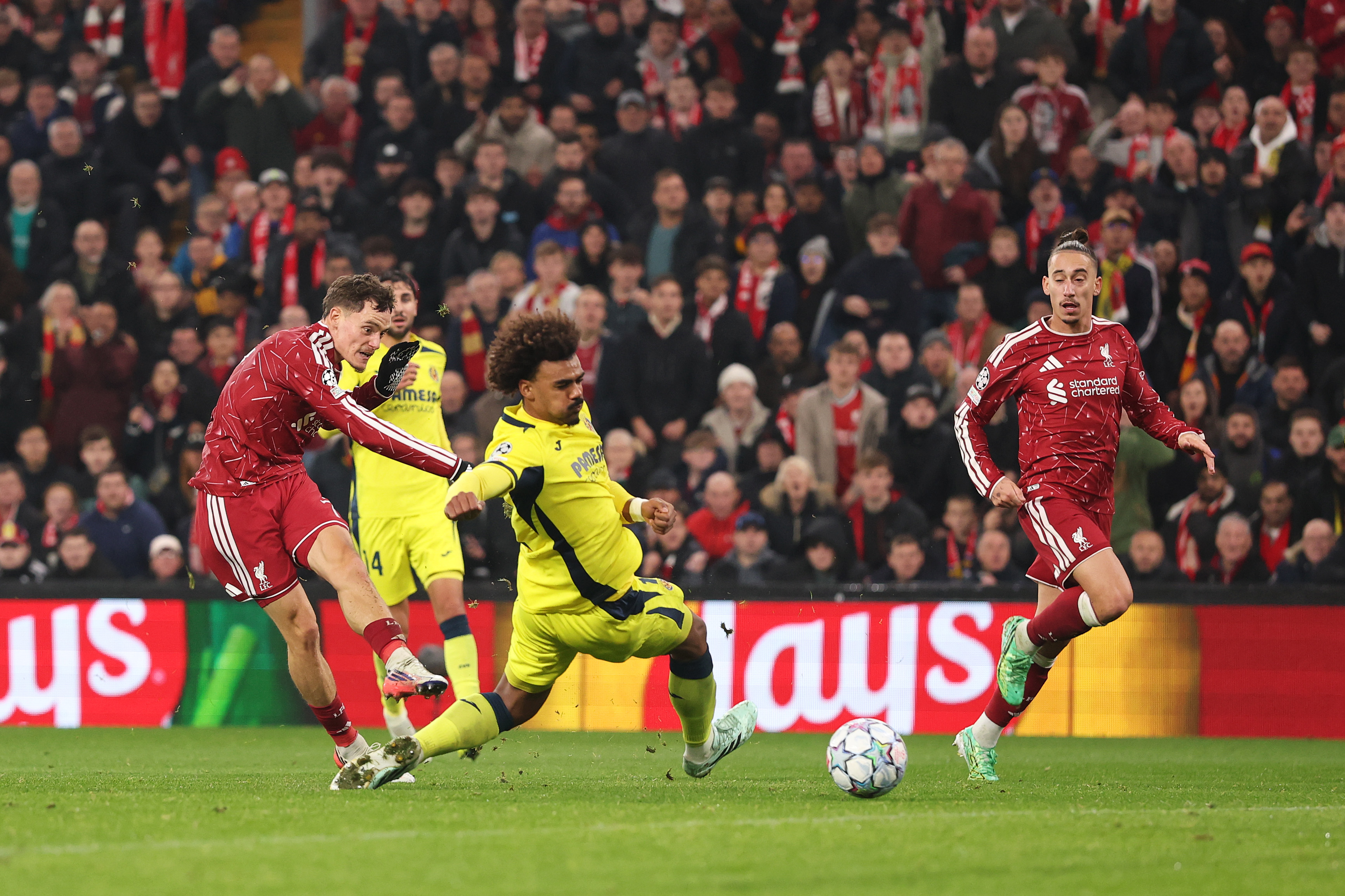 Florian Wirtz scores Liverpool's fourth goal against Villarreal